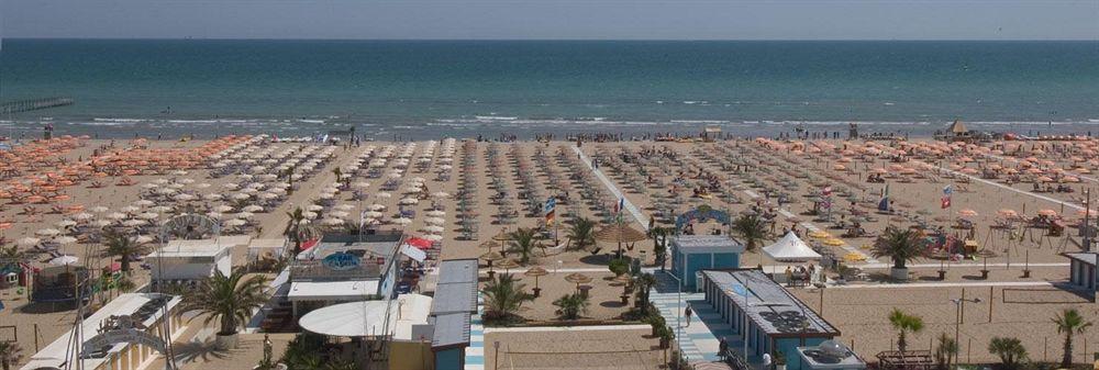 Hotel Genty Ρίμινι Εξωτερικό φωτογραφία